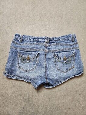 Vintage 725 Originals Y2K Blue Denim Shorts Embroidery
